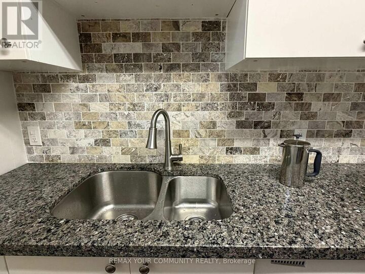 Property Photo:  22 Baleberry Crescent  ON M9P 3L2 