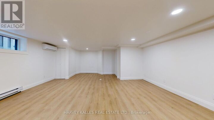 Property Photo:  1214 Avenue Road 3  ON M5N 2G4 