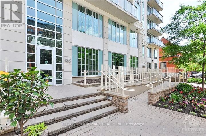 Property Photo: 138 Somerset Street 509 ON K2P 0A3