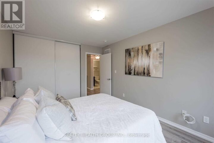 Property Photo: 26 Bruce Street 12 ON L4L 1J4