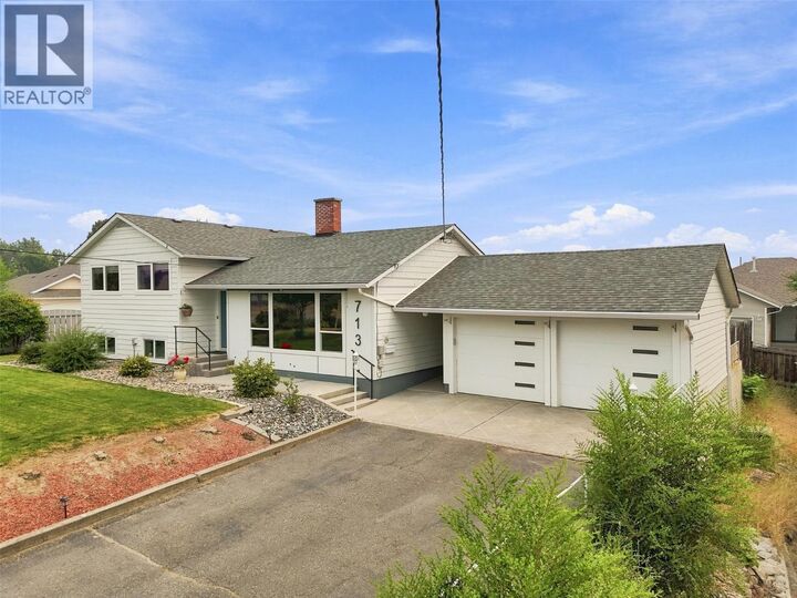 713 Singh Street — photo 1