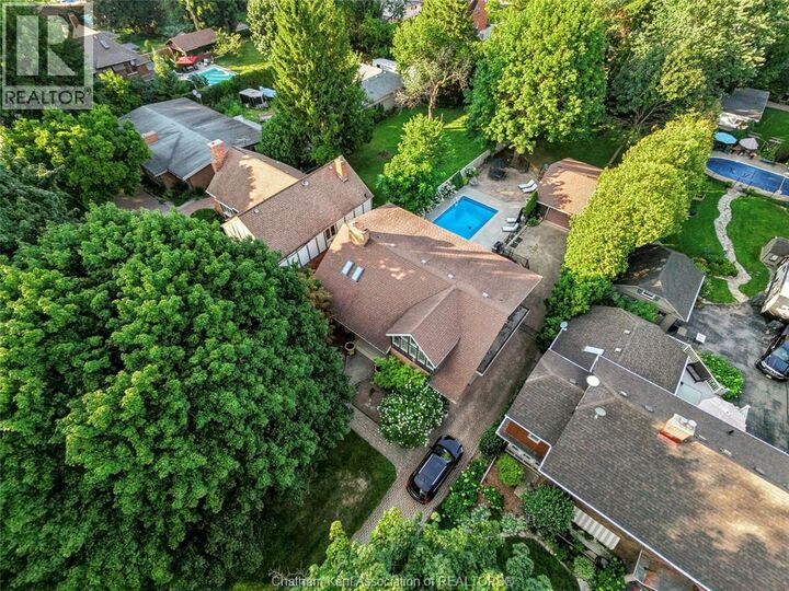 Property Photo:  301 Victoria Avenue  ON N7L 3B1 