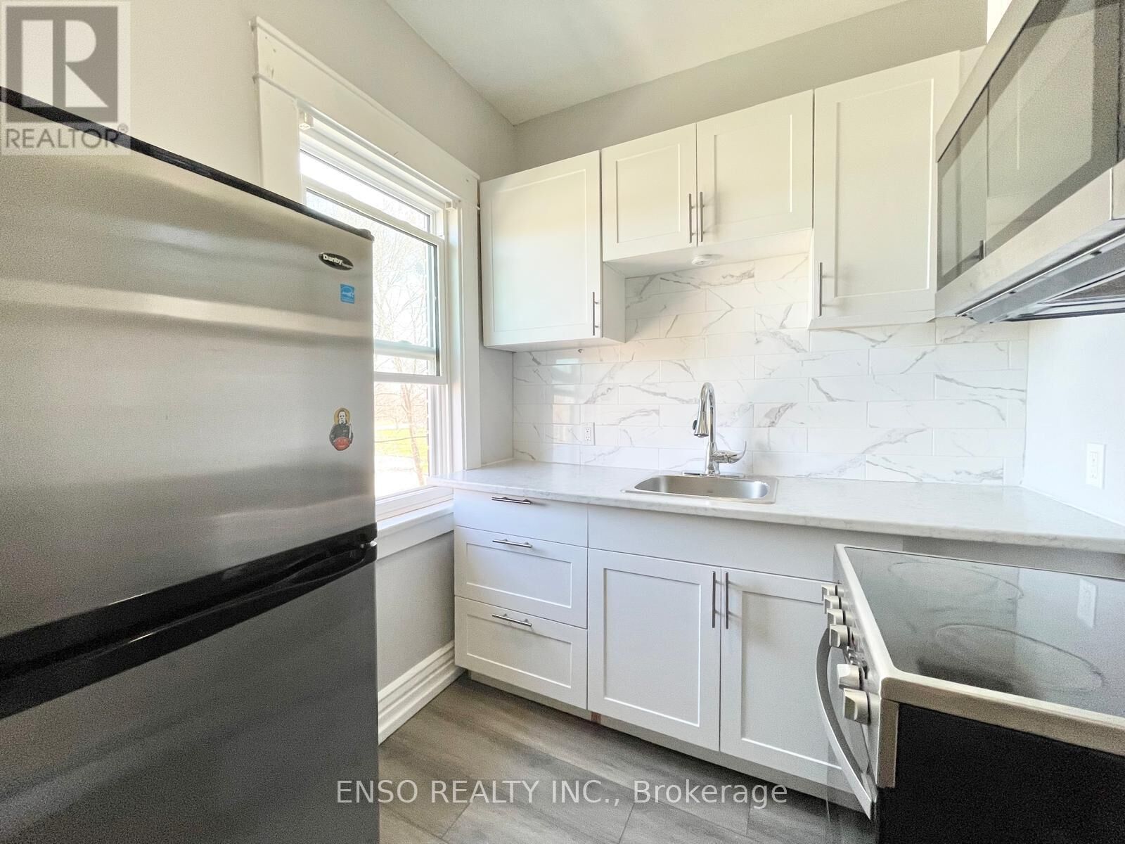 Property Photo:  5325 Van Alstyne Place 5  ON L2E 4K5 