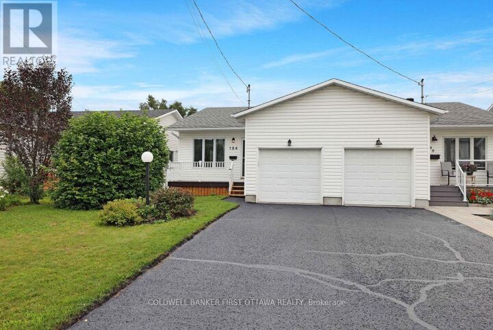 Property Photo:  184 Morris Street  ON K7C 4M8 