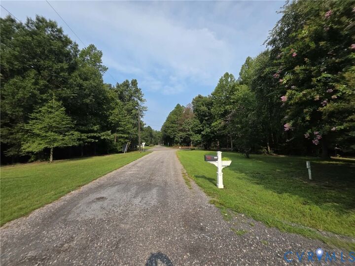 Property Photo: 21500 Runaround Lane VA 23885