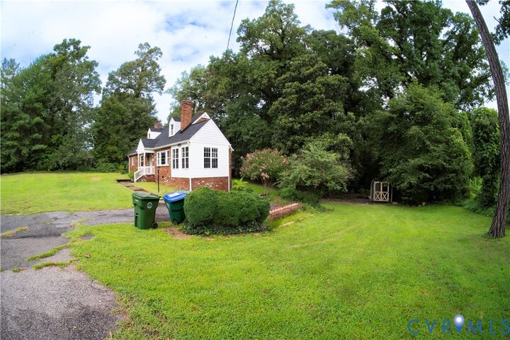 Property Photo: 6706 Jahnke Road VA 23225