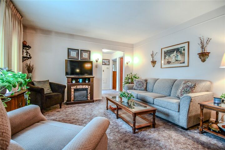 Property Photo:  432 Dundee Circle  OH 45431 