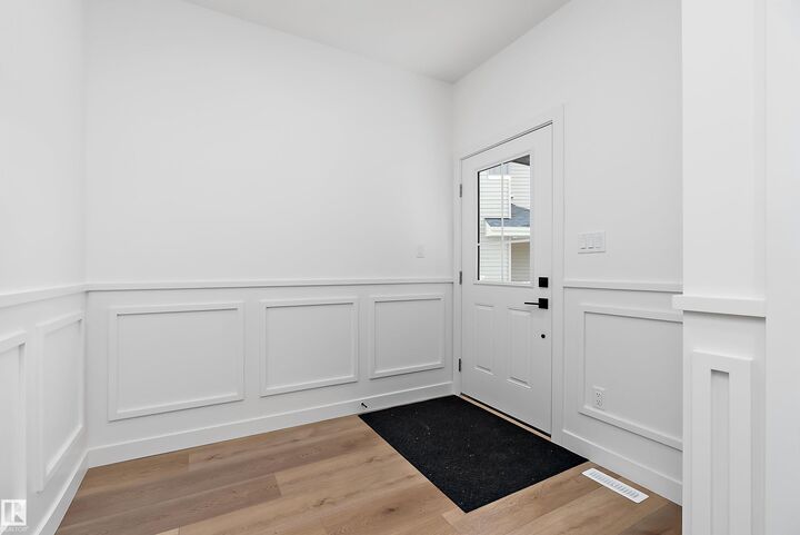 Property Photo: 1763 Crossbill Loop NW AB T5S 0Y4