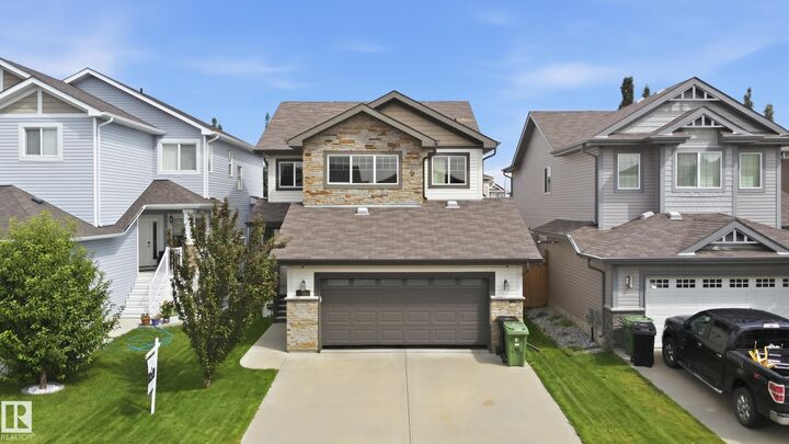 Property Photo: 49 Navajo Ln AB T8L 0K6