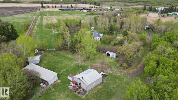 Property Photo:  4740 47 Street  AB T0B 4J0 