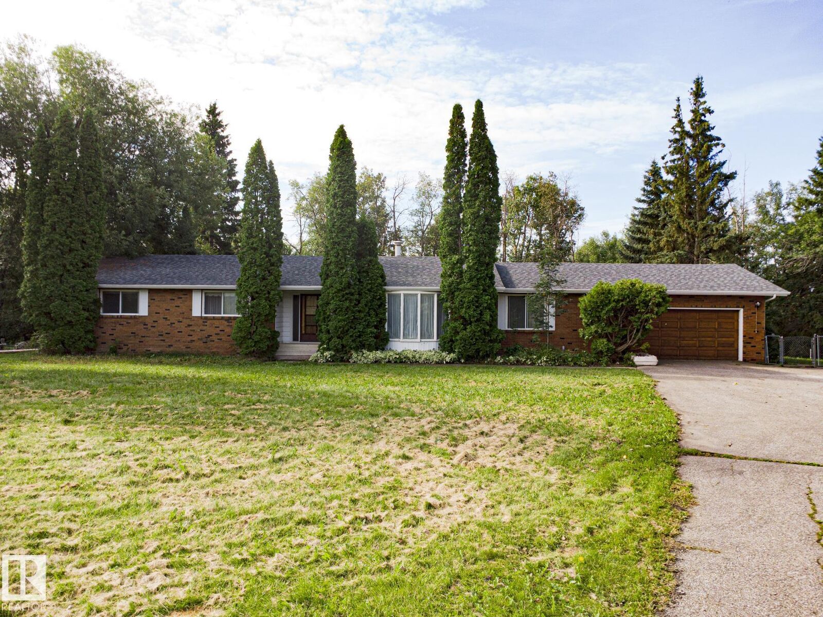 Property Photo: 53050 Rge Road 220 278 AB T8E 2C7