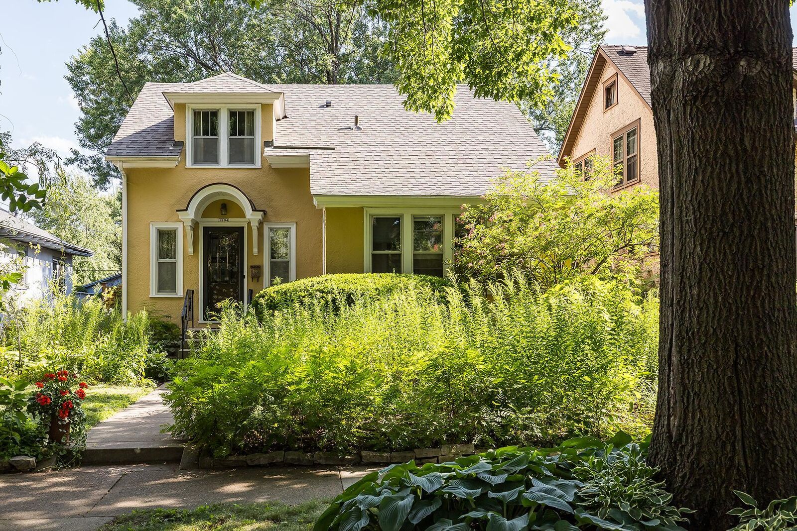Property Photo: 1234 Portland Avenue MN 55104