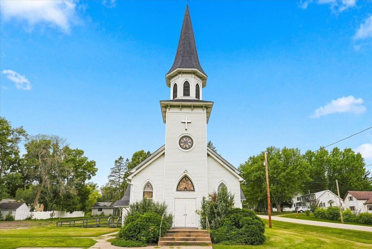 Property Photo: 221 2nd Street WI 54007