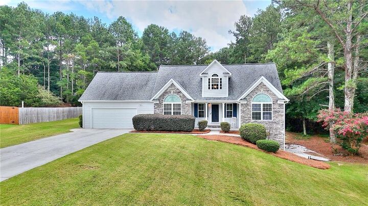 Property Photo:  1106 Caroline Court  GA 30052 