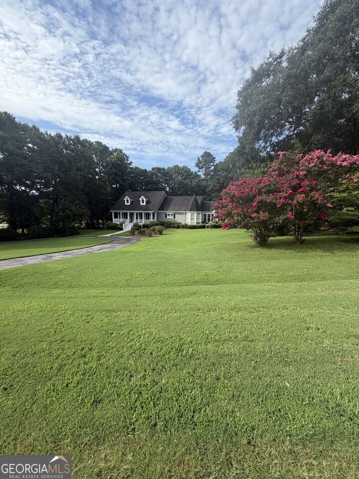 Property Photo: 2820 Bay Ridge Drive GA 30052