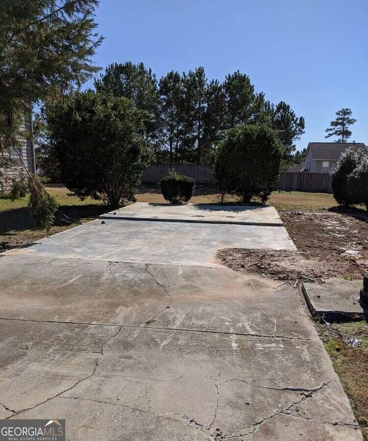 Property Photo: 872 Shoals Court GA 30349