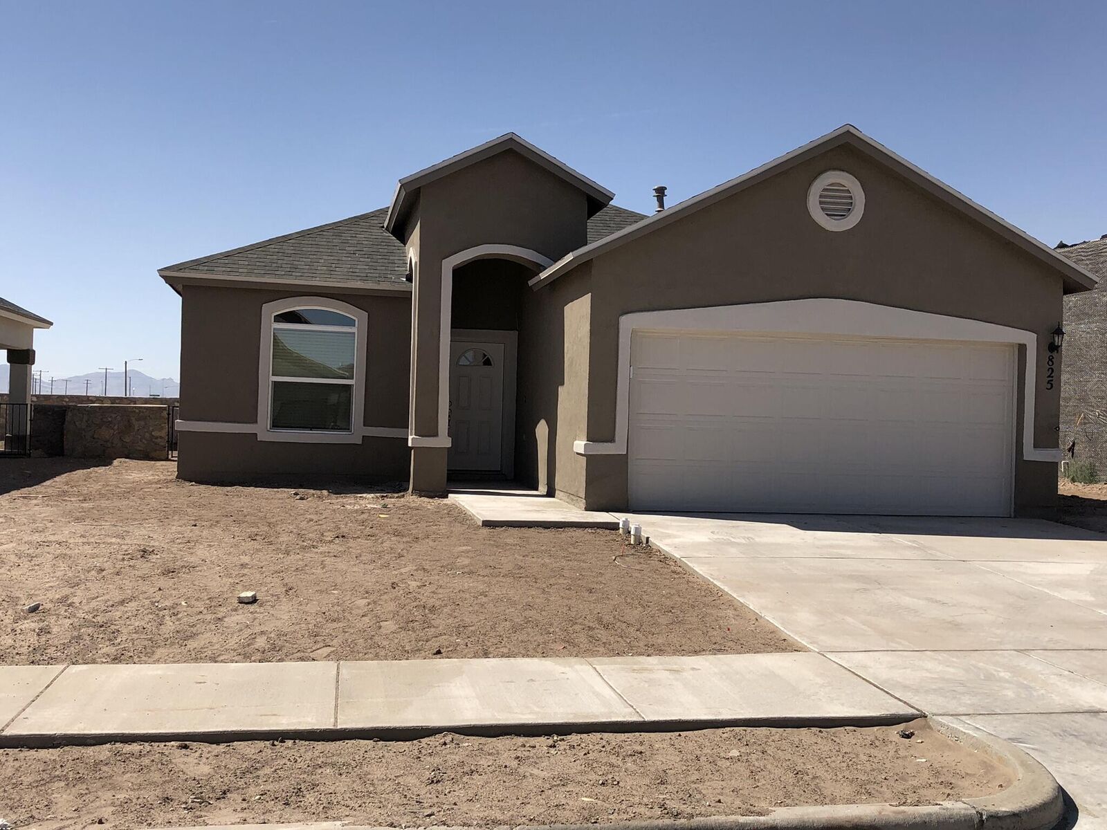 Property Photo: 825 Whitebrush Drive TX 79927