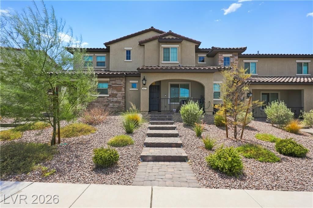 Property Photo: 817 Watford Place NV 89011