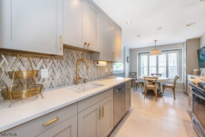 Property Photo: 867 Alexandria Court NJ 07446