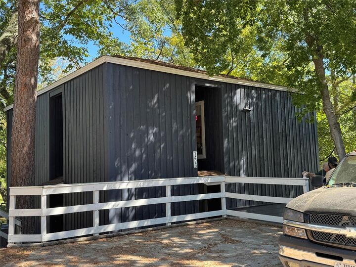 Property Photo: 1425 April Villas TX 77356
