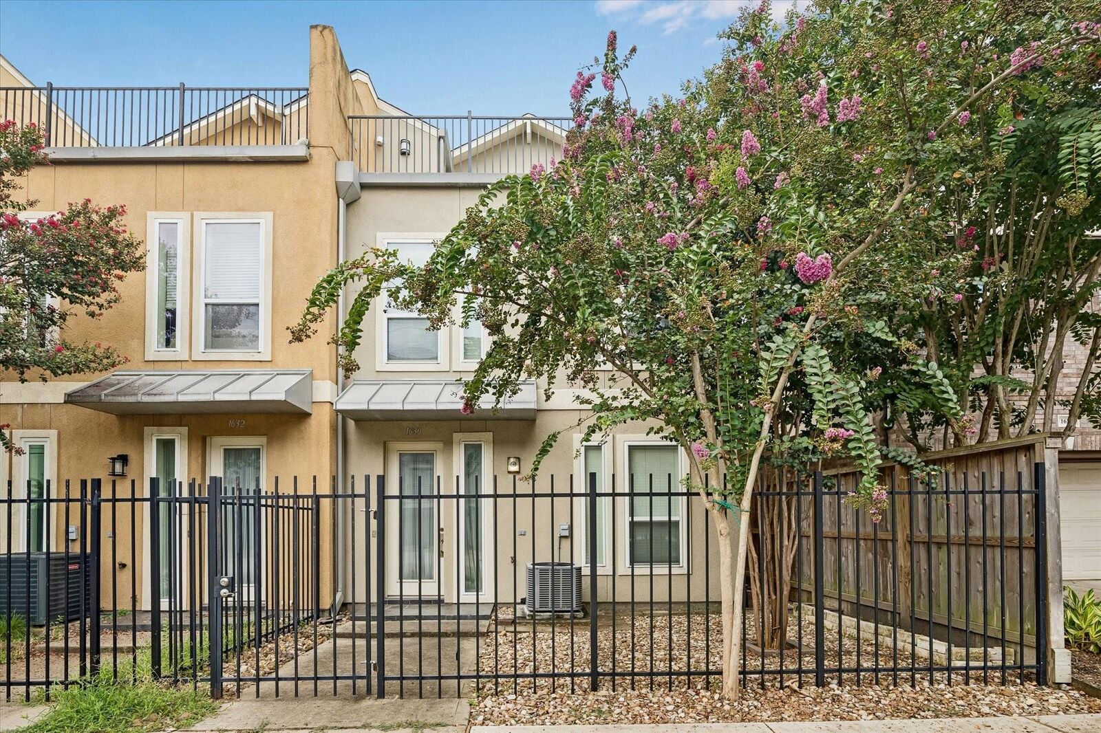 Property Photo:  1630 Cohn Street  TX 77007 