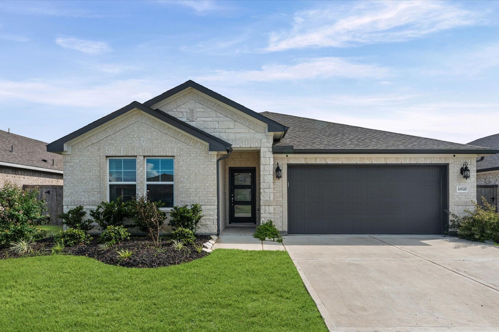 Property Photo:  10520 Deussen Lane  TX 77591 