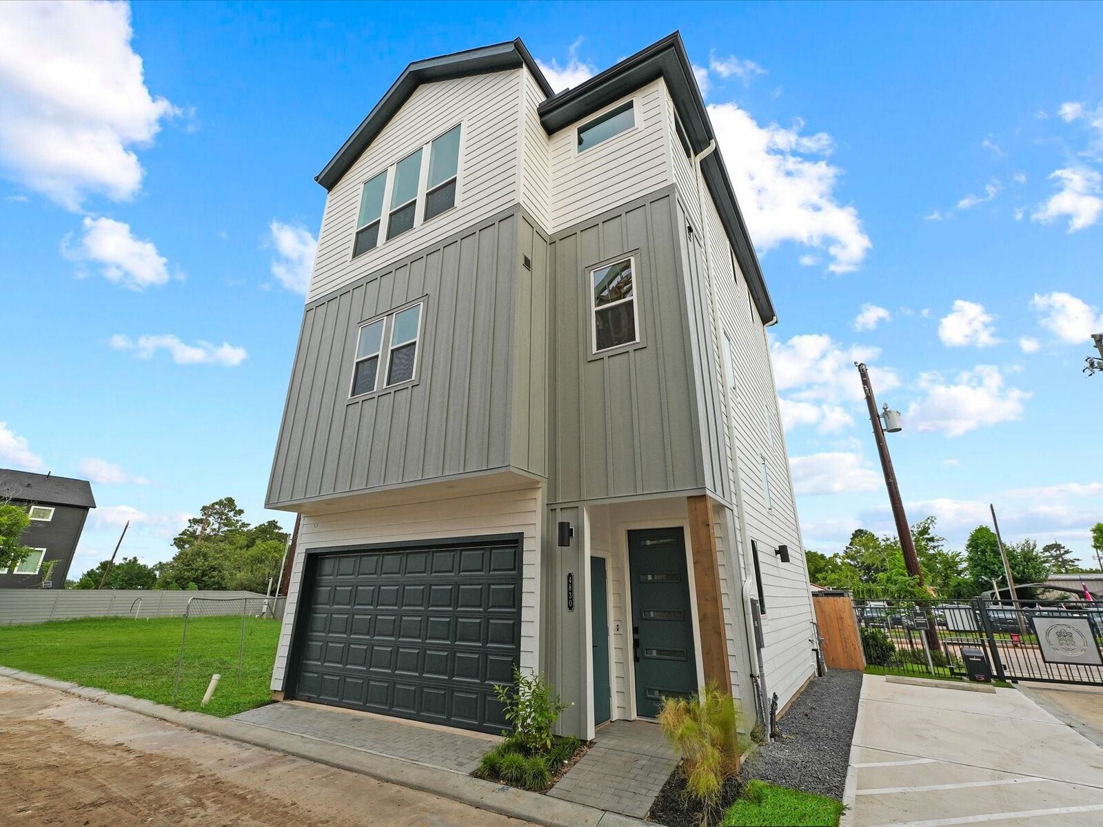 Property Photo: 4834 Pinemont Drive TX 77092