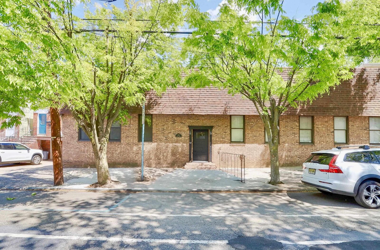 Property Photo: 118 Leonard St 4 NJ 07307