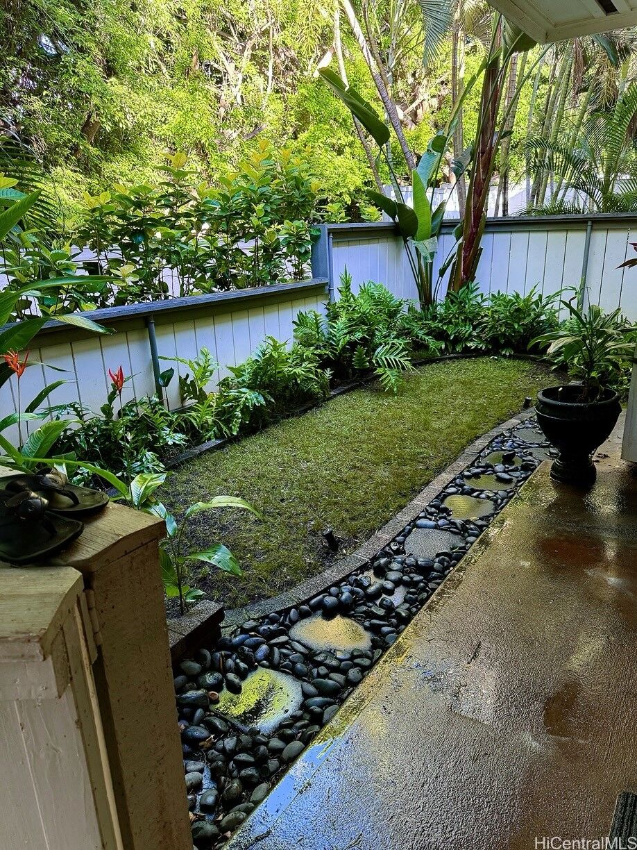 Property Photo: 645 Mananai Place 23bd HI 96818