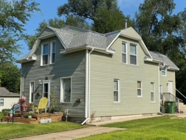 Property Photo: 425 &Amp 425 1/2 Webster Street IA 50703