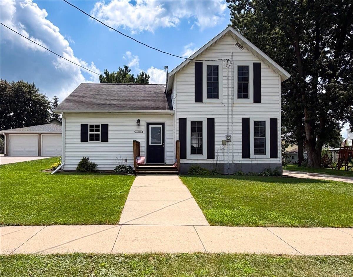 Property Photo: 1006 I Avenue IA 50638