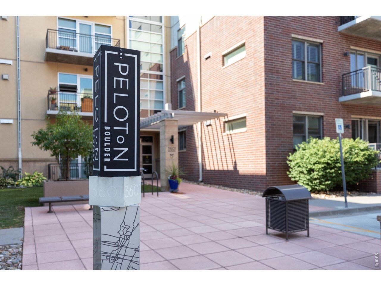 Property Photo:  3601 Arapahoe Ave 204  CO 80303 