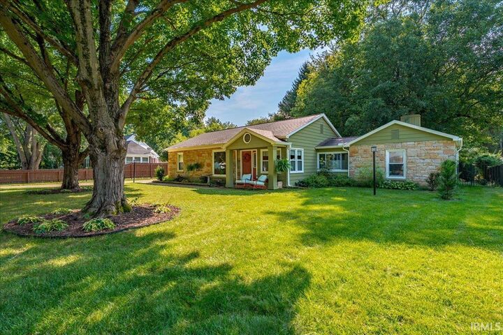 Property Photo:  1101 Thompson Avenue  IN 47715 