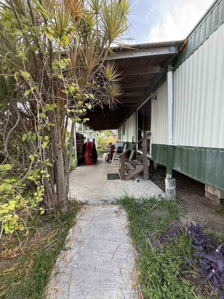 Property Photo: 32C 10th Avenue FL 33040
