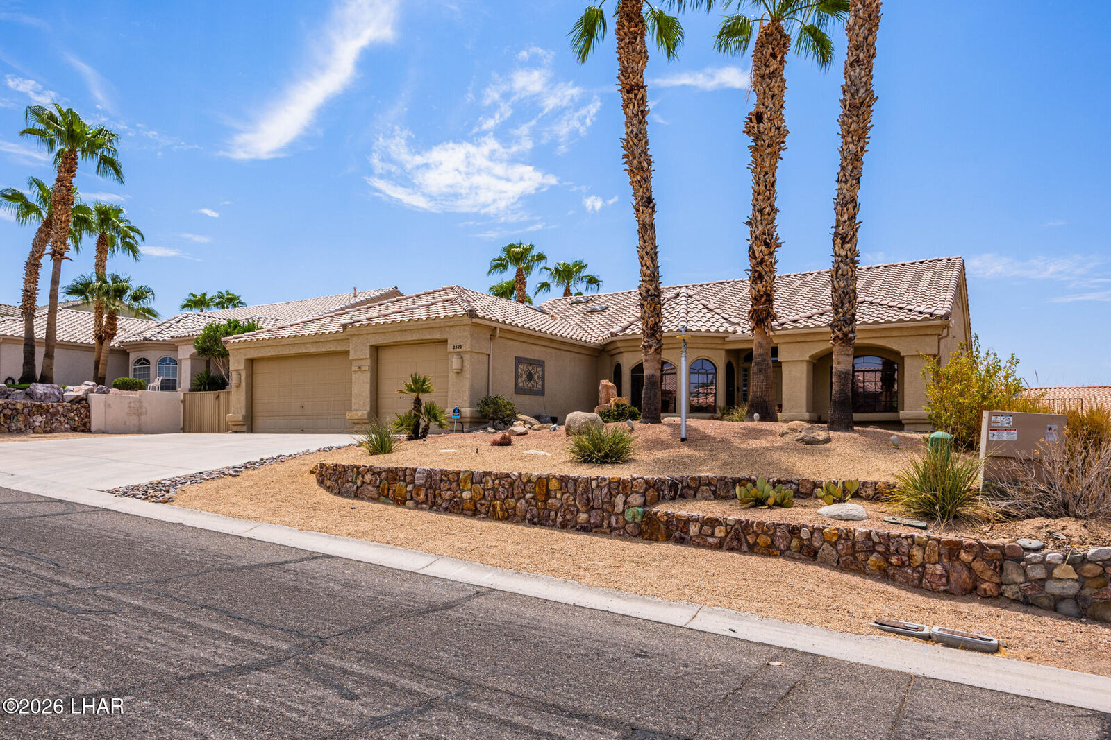 Property Photo: 2320 Dawn Dr AZ 86404