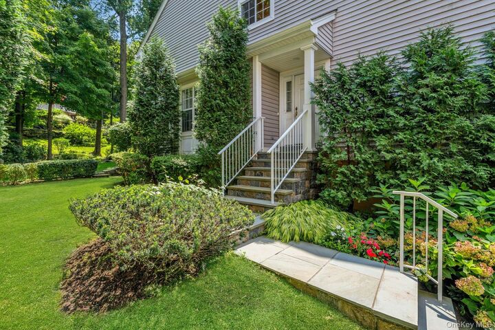 Property Photo: 19 Pondview Lane 19 NY 10710