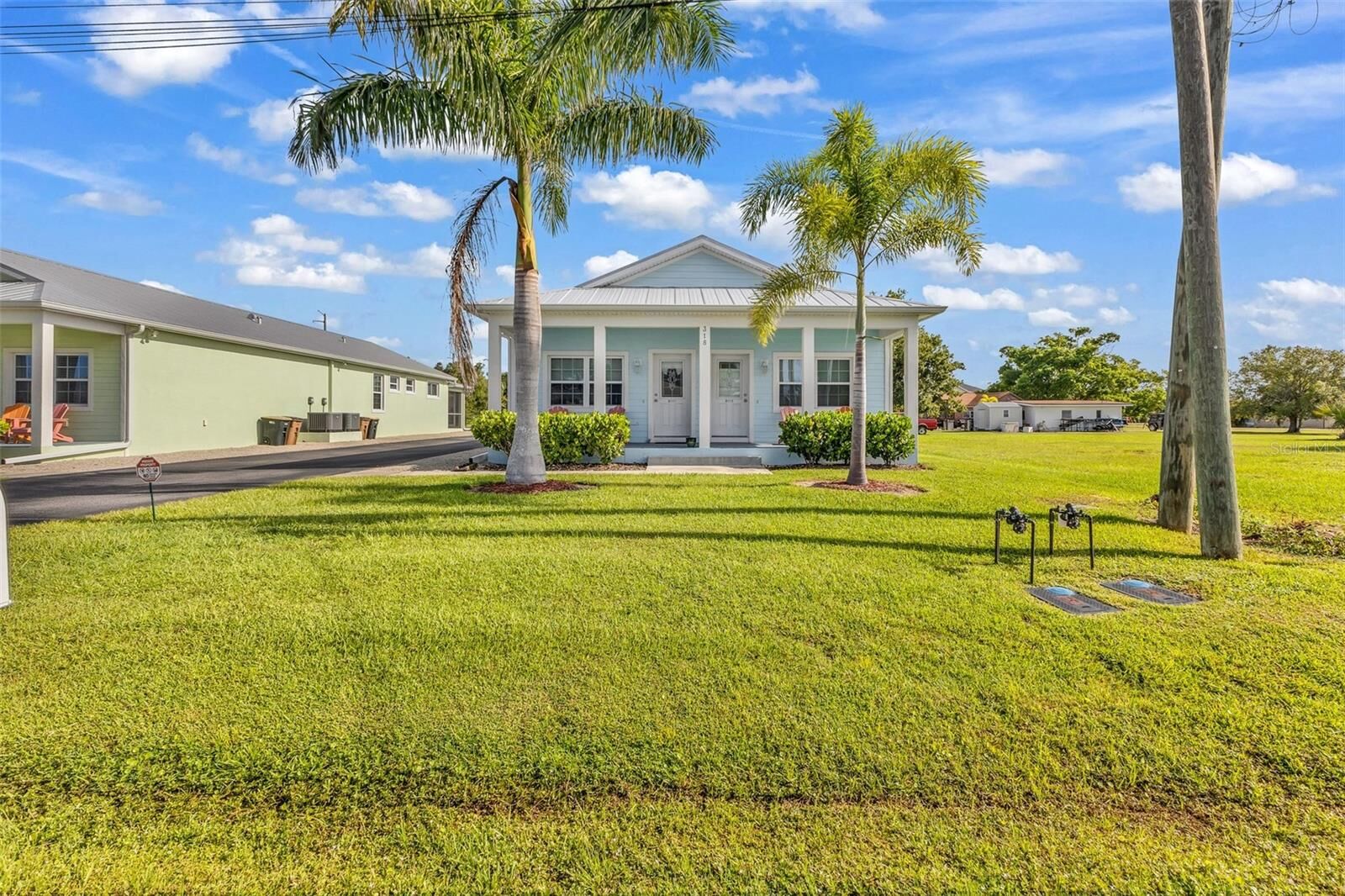 Property Photo: 318 E Grace Street FL 33950