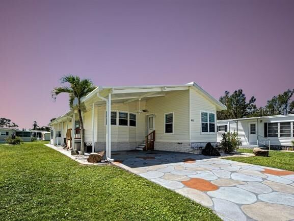 Property Photo: 6562 Hikina Drive FL 34287