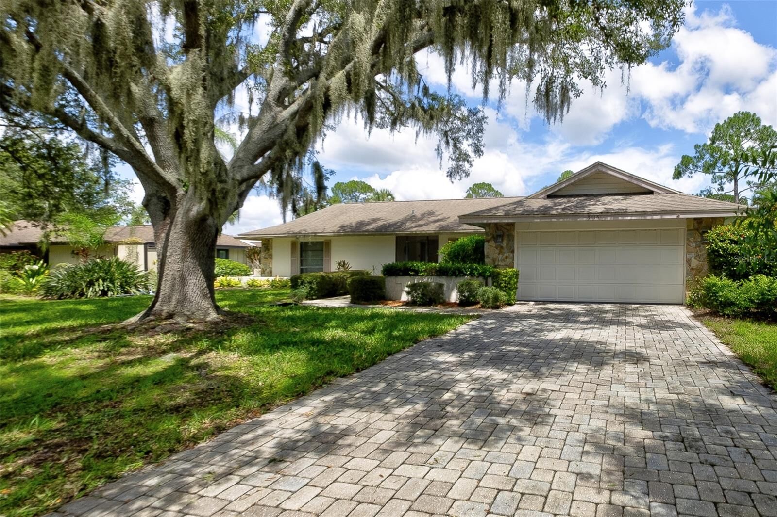 Property Photo:  5115 Everwood Run  FL 34235 