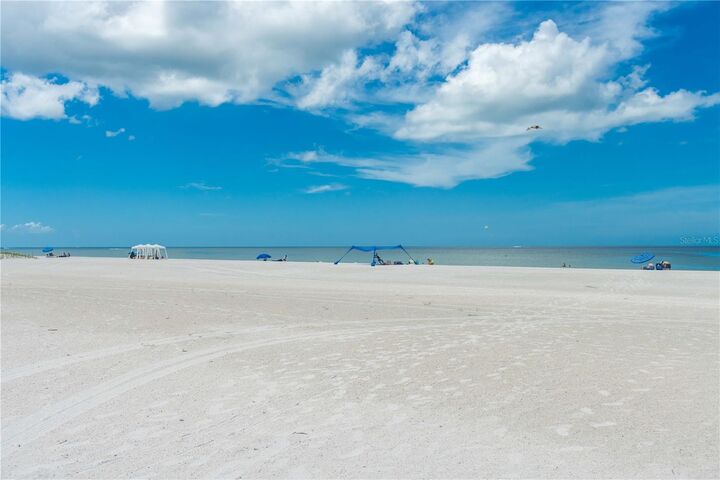 Property Photo:  11605 Gulf Boulevard 503  FL 33706 