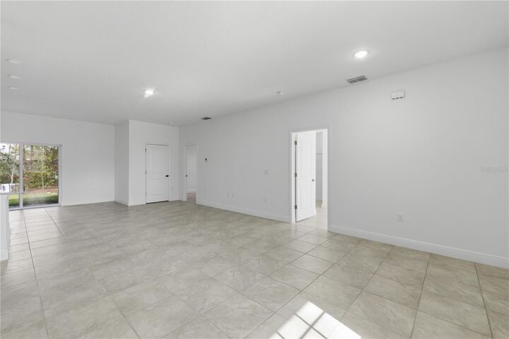 Property Photo: 15322 SW 50th Court Road FL 34473