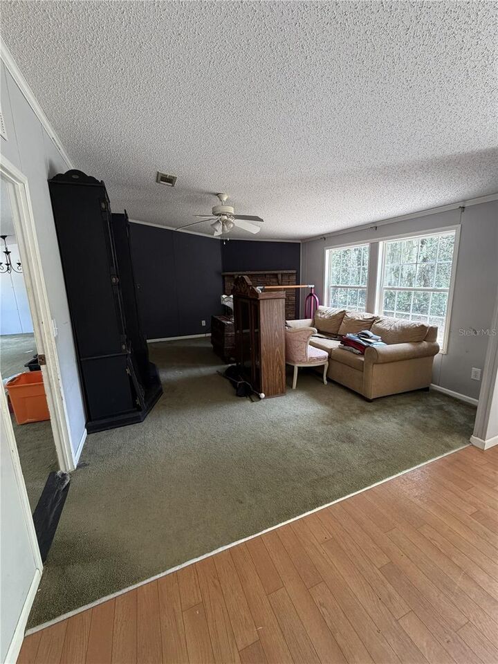 Property Photo: 41527 Paradise Road FL 32720