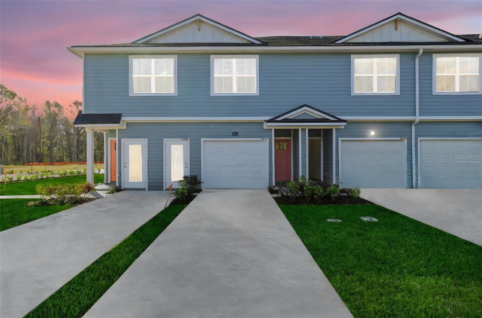 Property Photo:  