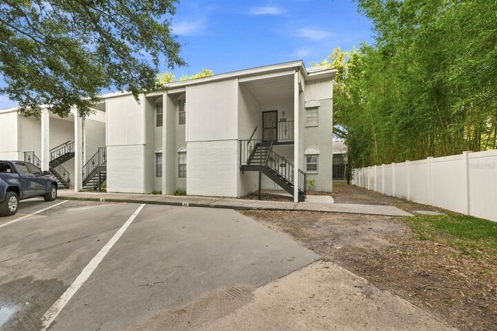 Property Photo: 3807 N Oak Drive D41 FL 33611