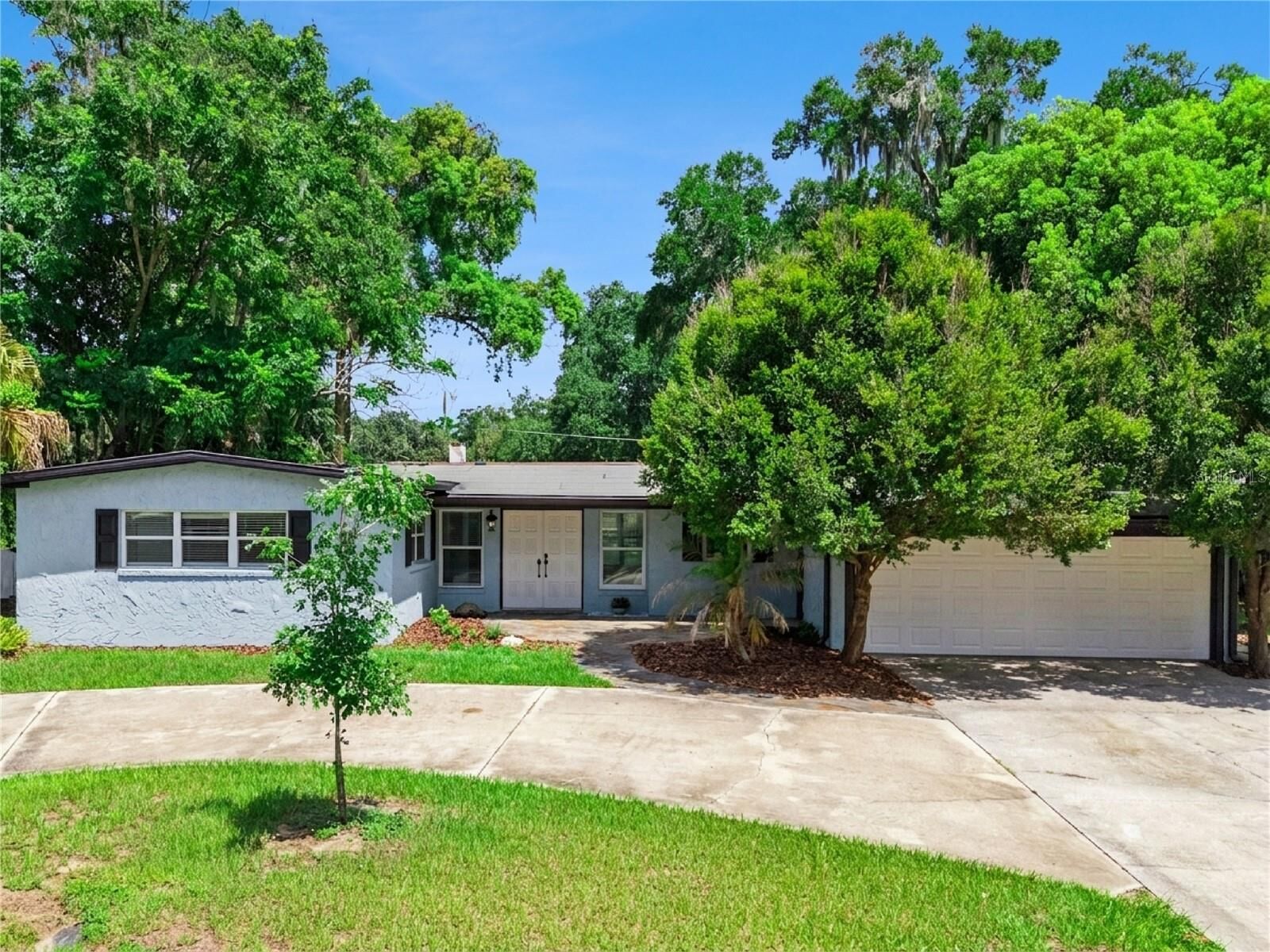 Property Photo:  1231 N Lake Sybelia Drive  FL 32751 