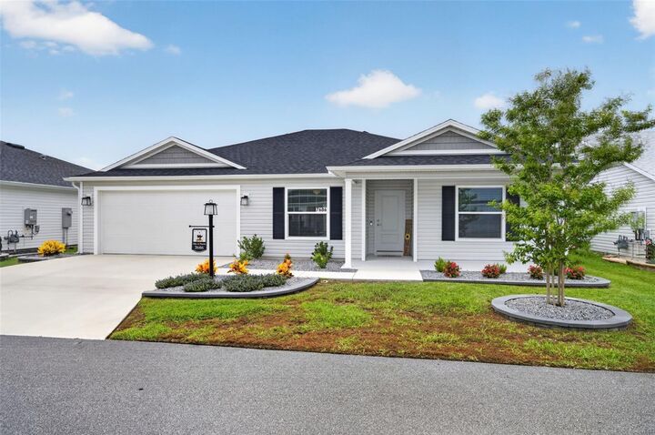 Property Photo: 7686 Woodley Terrace FL 34762
