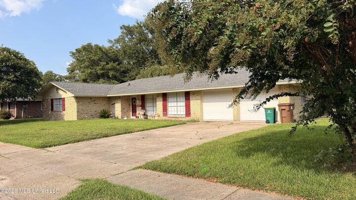 Property Photo:  617 Briarwood Drive  MS 39560 