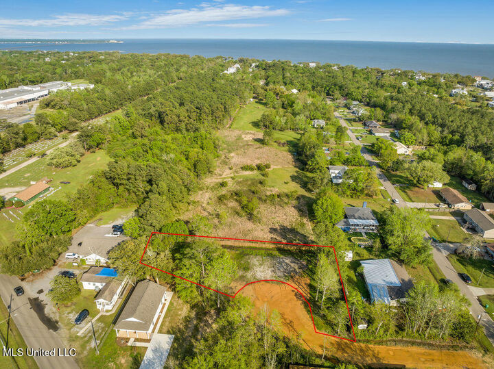 Property Photo:  Chantilly Terrace  MS 39520 