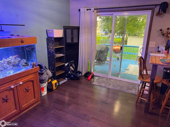 Property Photo:  711 33rd Street  IA 52627 