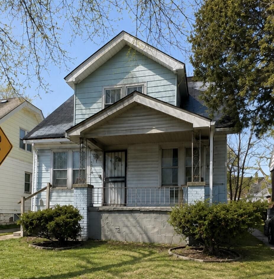 Property Photo: 17233 E Goddard Street MI 48212-1539